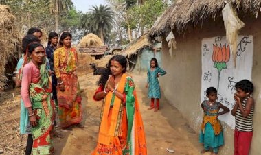 भारतीय लोकतंत्र का खूबसूरत पहलू, एक और मुख्यमंत्री चुनाव हार गई और  मजदूरी करने वाली महिला चुनाव जीत गयी