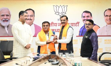 सौंसर विधानसभा क्षेत्र के सामाजिक कार्यकर्ता अजय धवले भाजपा में शामिल,प्रदेश अध्यक्ष ने दिलवाई पार्टी की सदस्यता