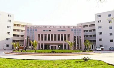 संभागीय आयुक्त ने एमआरआई मशीन के संचालन व्यवस्था का किया आकस्मिक निरीक्षण