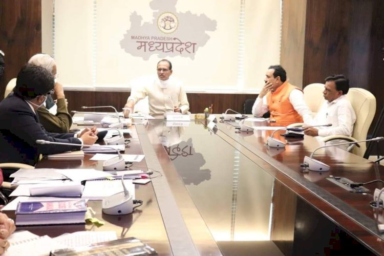 शिवराज का एक ही पंक्ति का स्पष्ट निर्देश - अवैध शराब का धंधा पूरी तरह से नष्ट करना है