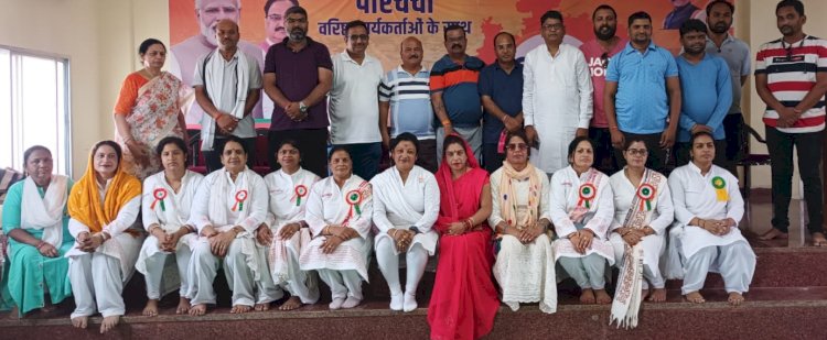 21 जून को अंतररार्ष्ट्रीय विश्व योग दिवस मनाया गया - देखे पूरी खबर