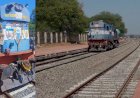 खुशी के पल : रेल इंजन की आवाज सुनकर स्टेशन की ओर दौड़े नगर वासी