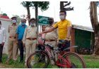 छिंदवाड़ा से 170 किमी सायकिलिंग कर प्रभार लेने बालाघाट पहुंचे प्रशिक्षु सहायक वन संरक्षक