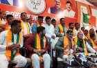 जनपद अध्यक्ष, पूर्व विधायक गंभीर सिंह सहित कांग्रेस के 40 नेता भाजपा में शामिल