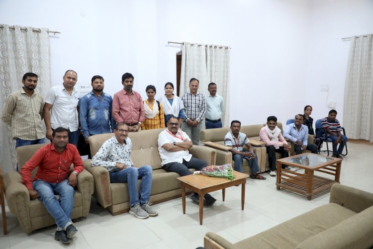 सामाजिक न्याय योजनाओं का सभी पात्र हितग्राहियों को मिले लाभ,दिव्यांगजन योजनाओं के लाभ से न छूटें-आयुक्त श्री रजक
