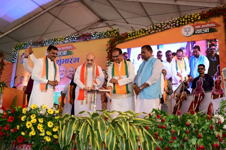 बंटाढार और करप्शननाथ चाहिए या गरीब कल्याण करने वाली भाजपा, जनता तय करेः अमित शाह